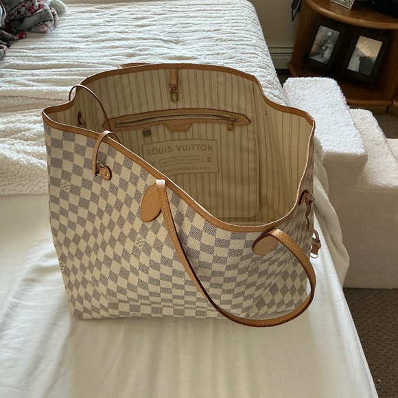 LV Neverfull GM - Picture 1 of 7
